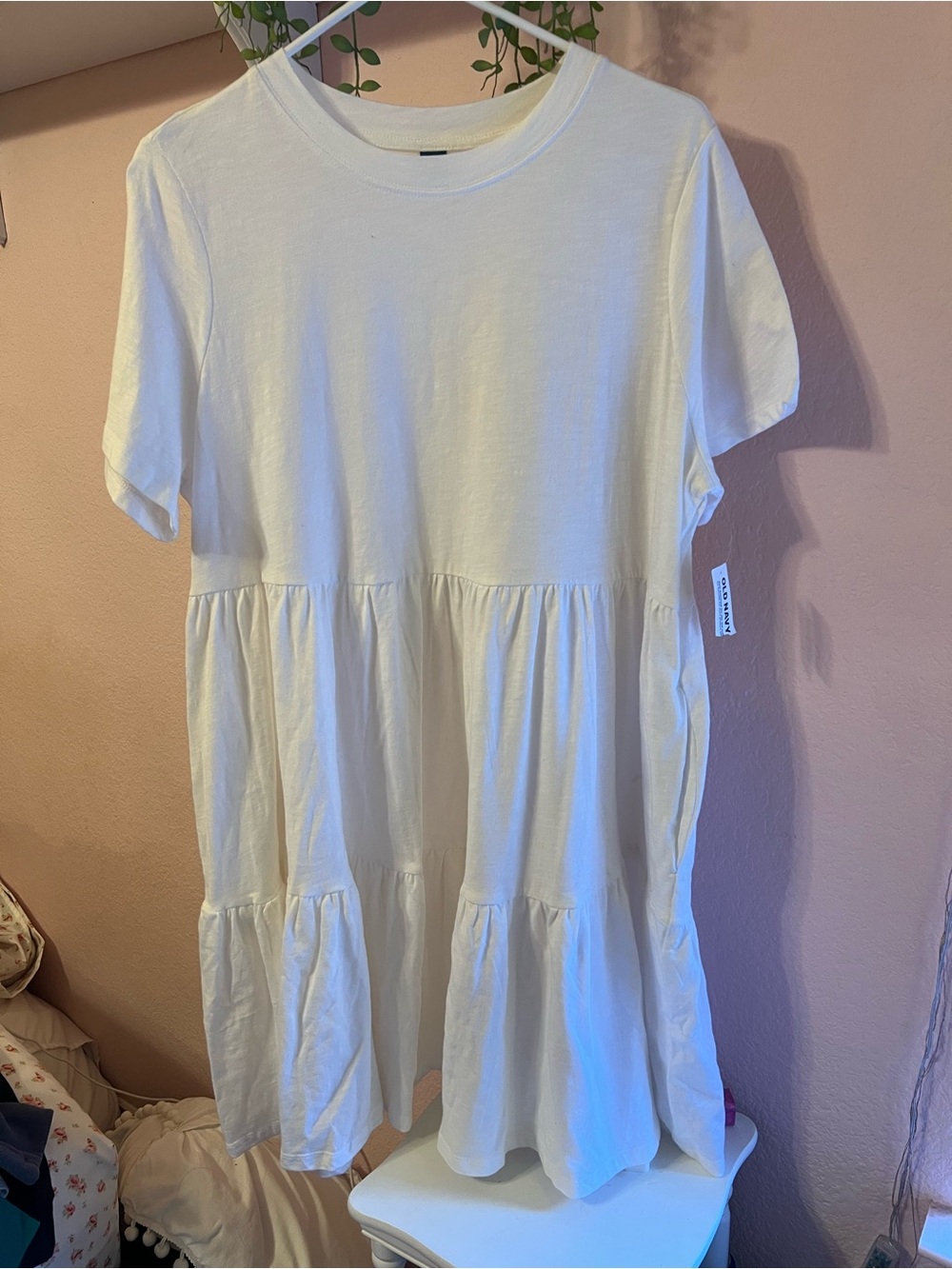 Women’s White Tiered Short-Sleeve Dress